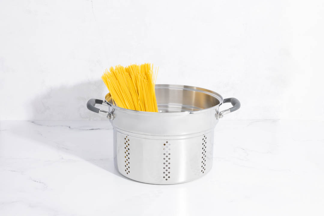 8-Quart Colander for Pasta | Royal Prestige
